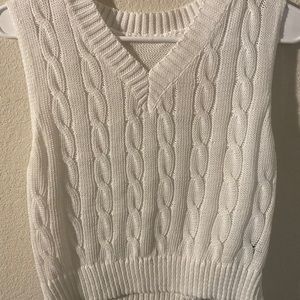 2 SUPER TRENDY SWEATER VESTS